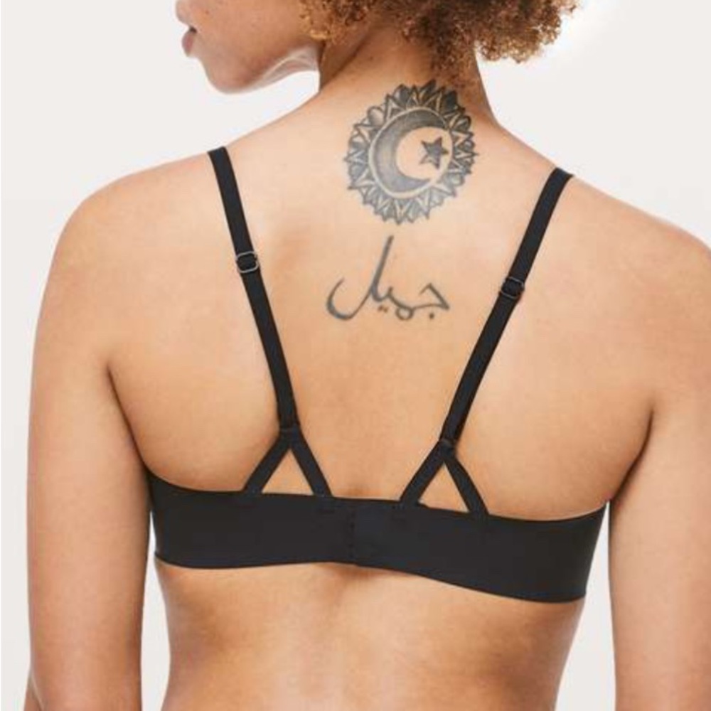 Lululemon Take Shape Bra *Black Size 32C